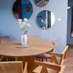 Blue With Balcony - Self Check-in Apartamento Varsovia