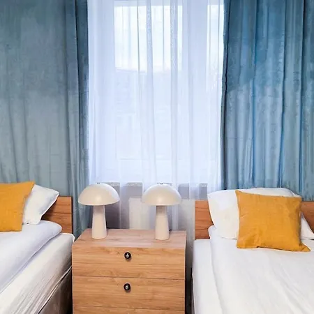 Blue With Balcony - Self Check-in Lägenhet *