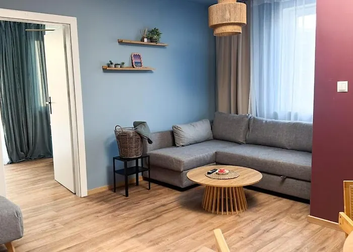 Blue With Balcony - Self Check-in Daire