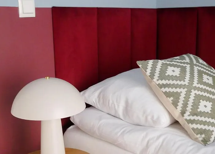 Blue With Balcony - Self Check-in