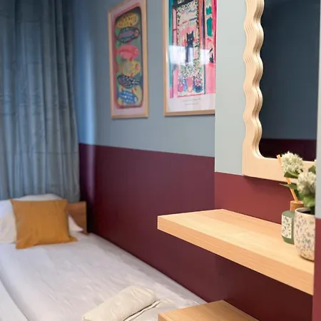 Blue With Balcony - Self Check-in Varsovie